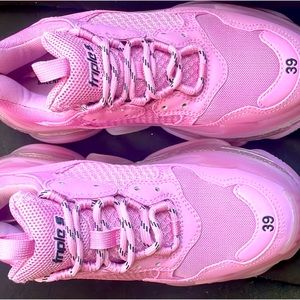 COPY - Hello I’m selling size 9 balenciaga Wmns Triple S ‘Clear Sole- pink